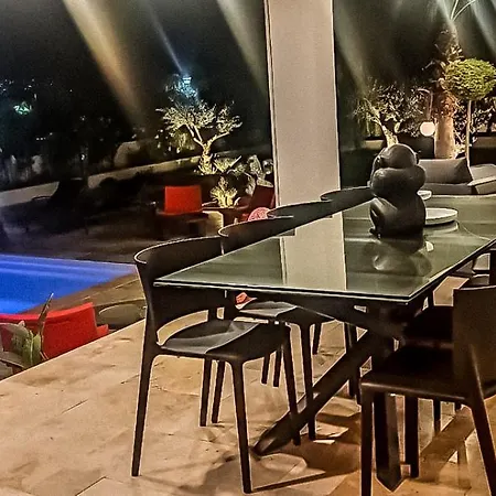 Vue Mer, 600m De La Plage, Piscine Chauffee * Calvi (Corsica)